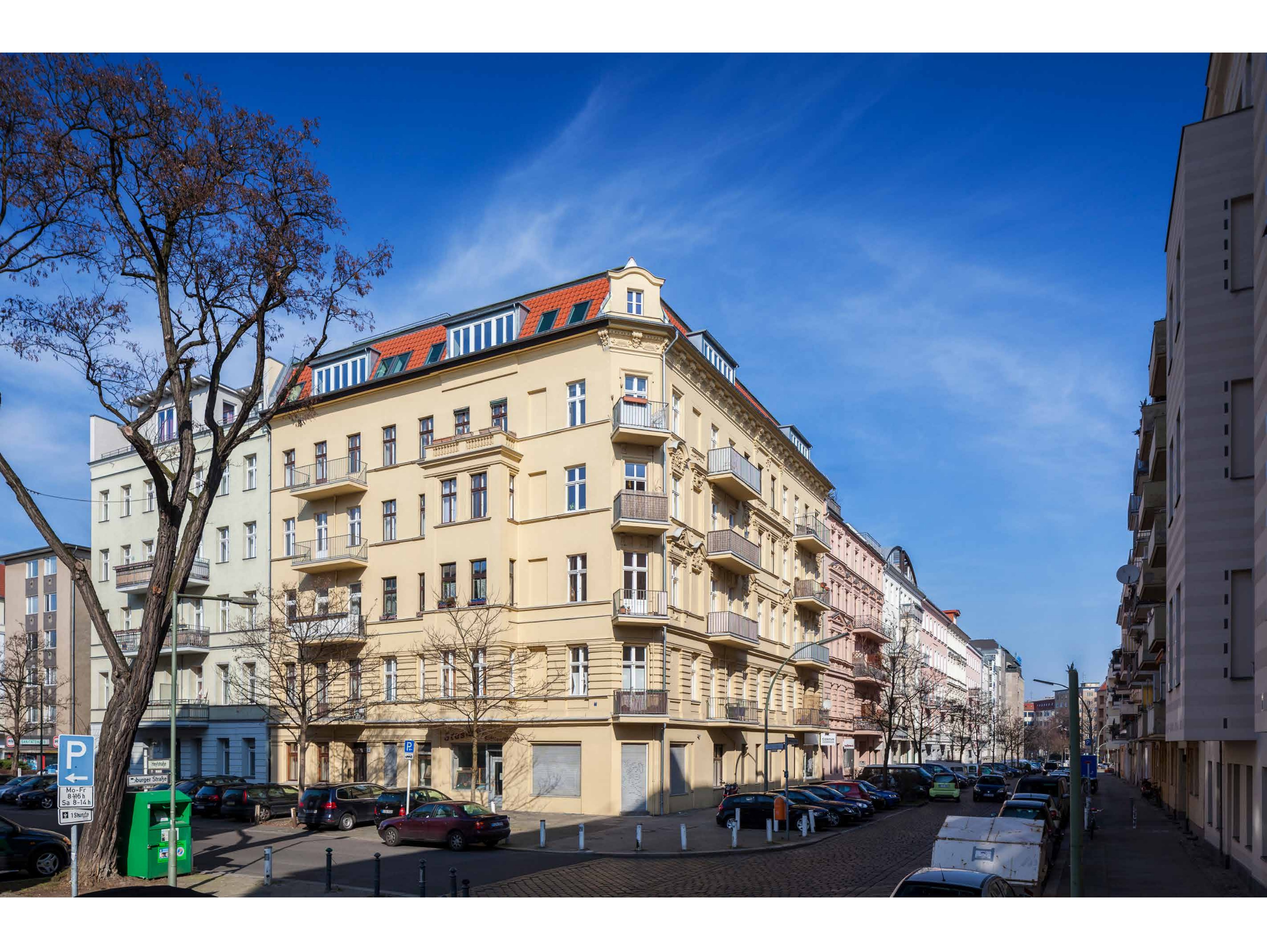 Completed Altbau with rooftop conversion — street elevation